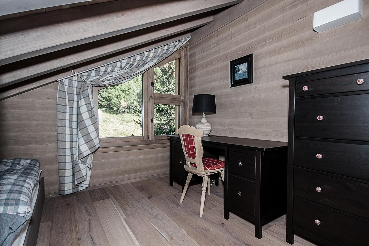 Chalet Kristall Rosswald ภายนอก รูปภาพ